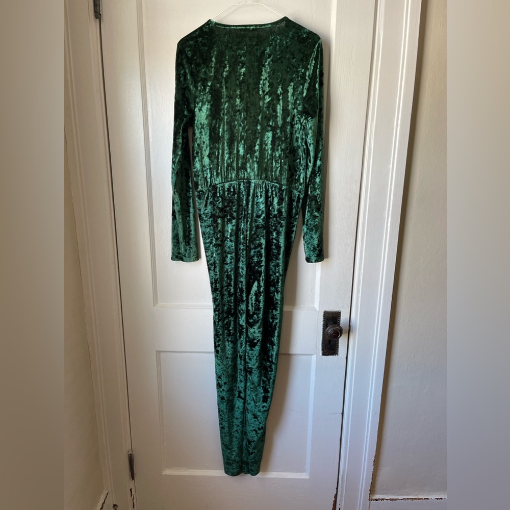 Venus Crushed Velvet forest green deep V jumpsuit, size med, thin elastic waist - Picture 5 of 9